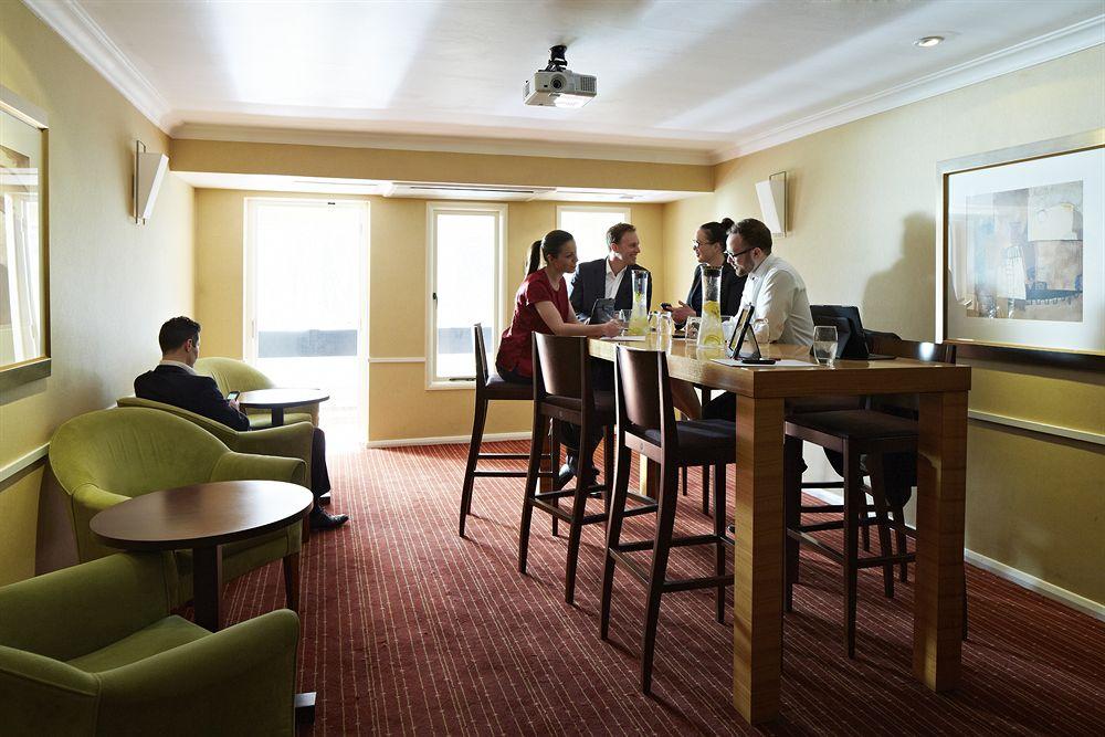 Delta Hotels By Marriott Peterborough Zewnętrze zdjęcie